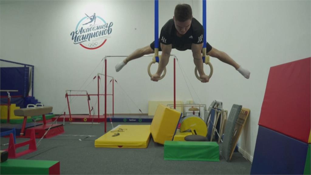 俄國體操好手納哥爾內　首創地板反向三周跳