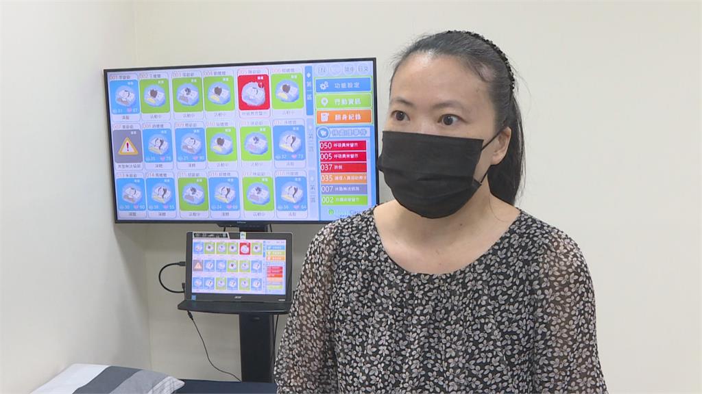新竹醫院引進這「薄薄一片」　減少穿脫隔離衣　醫護巡房添利器