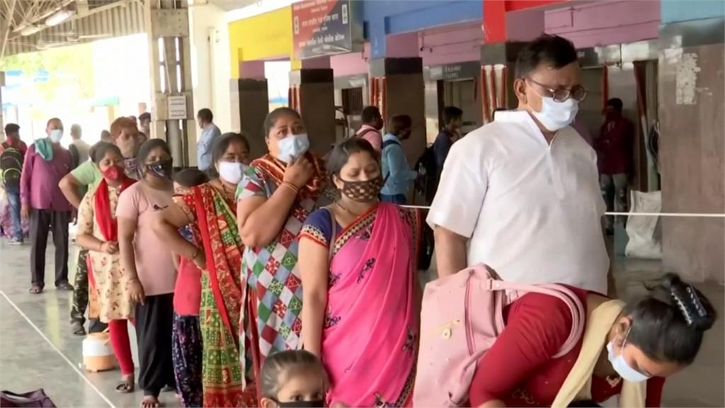 印度武肺疫情狂燒 單日超過26萬人染病