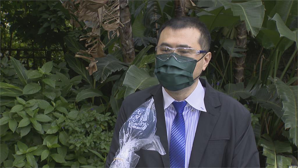 股市也「校正回歸」! 週一台股小漲守住萬六關卡