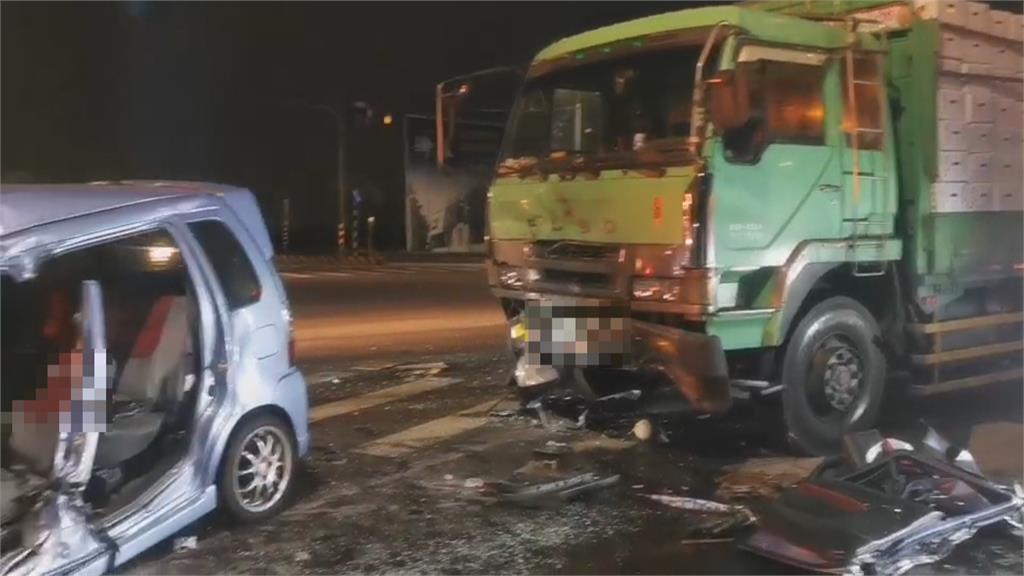 大貨車從側邊猛撞轎車24歲女醫檢師命喪嘉義高鐵大道