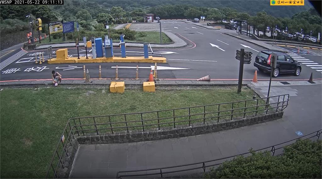 不甩陳時中!遊客狂衝陽明山踏青 停車場停滿了