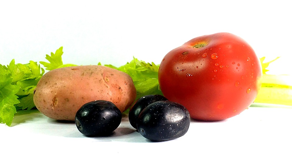 料理禁忌！番茄炒蛋別跟「3配料」一起炒　營養打折還影響消化！
