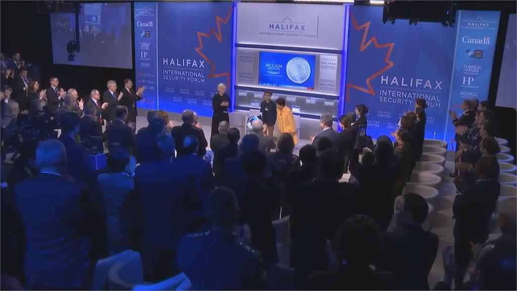 HFX安全論壇　正式頒發「馬侃獎」給蔡總統
