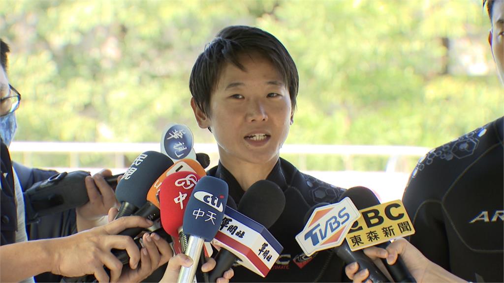 怒海潛將兄妹檔默契佳!哥哥助妹妹成為首位女隊員