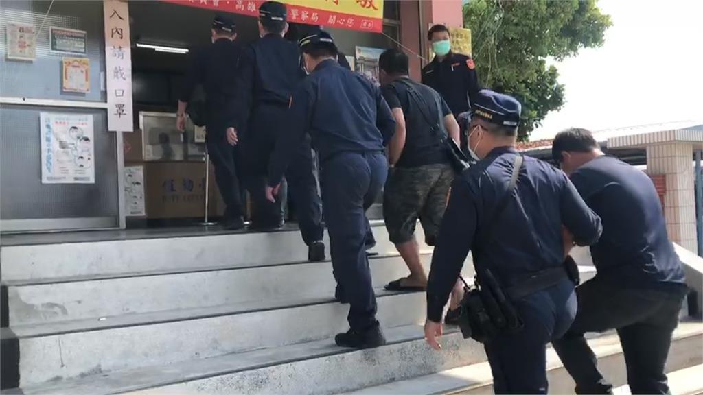 高雄警方好緊張...深夜爆發聚眾鬥毆 警火速逮9人