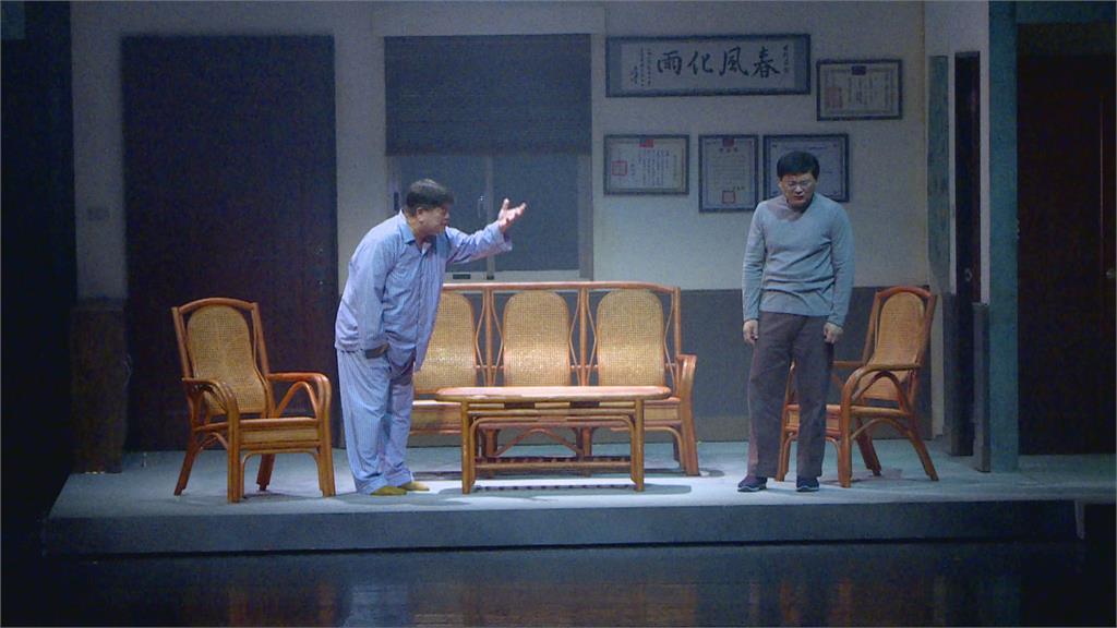 「人間條件6」如期演出 吳念真感動：台灣人的劇團不能倒！