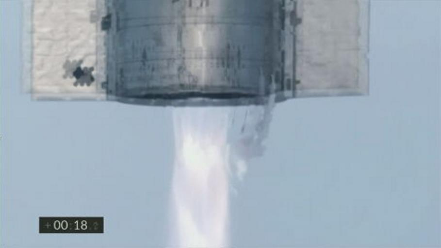 SpaceX「星艦」原型機試飛降落成功　著陸8分鐘後突爆炸燒毀