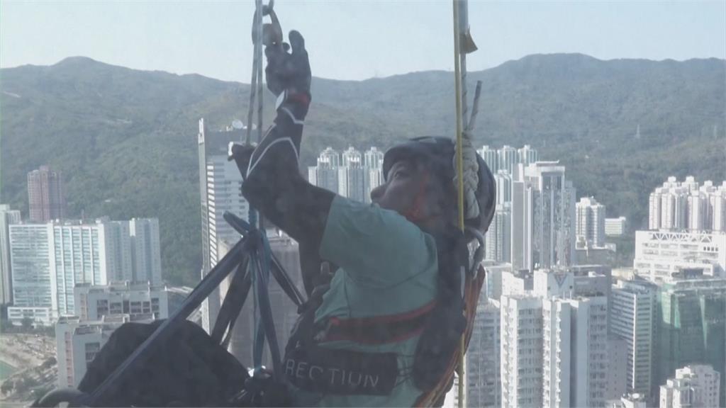 身殘心不殘！ 亞洲攀石王坐輪椅爬320公尺高樓