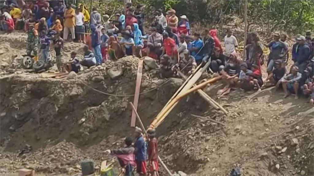 印尼蘇拉威西島金礦礦坑坍塌 仍有23人受困