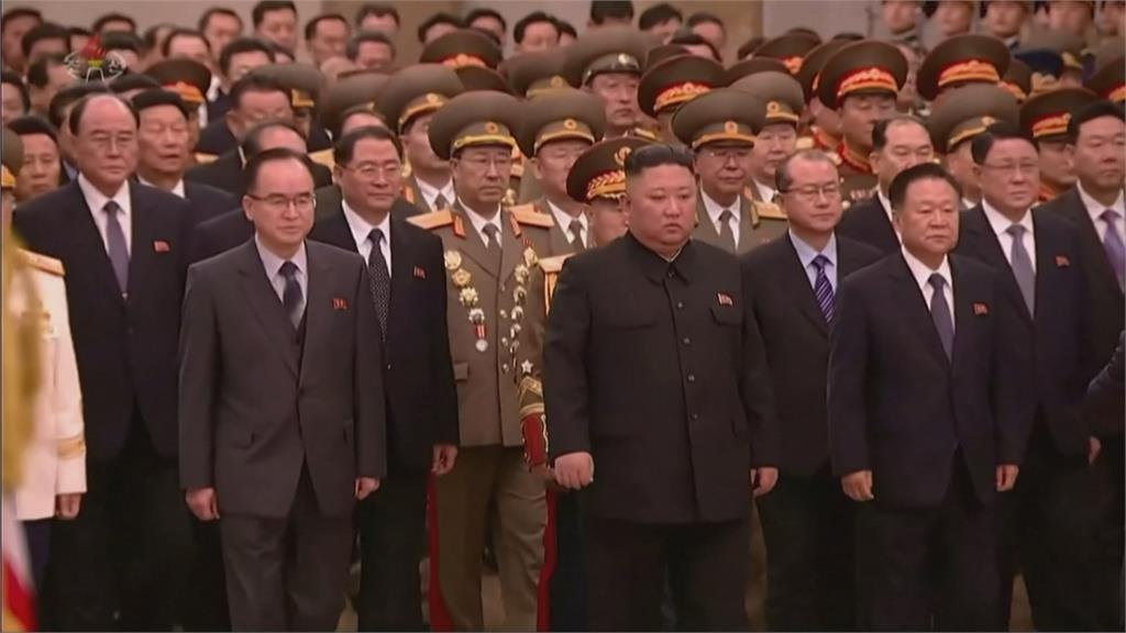 向拜登施壓？ 金正恩矢言強化核武發展 北朝鮮閱兵被南韓緊盯 金與正嗆：怪誕離奇