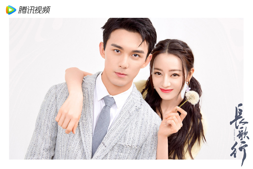 迪麗熱巴火辣照片流出 身材前凸後翹曲線玲瓏!網友:女媧炫技之作