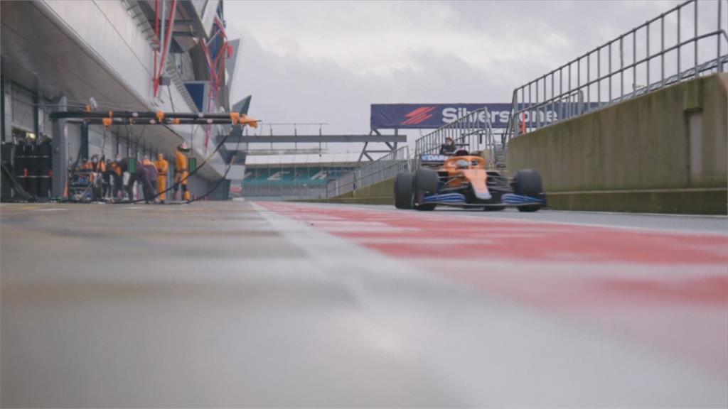 捨雷諾換賓士動力 麥拉倫發表F1年度新車
