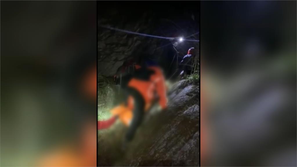5人登山隊上山 1男失足墜60公尺溪底身亡