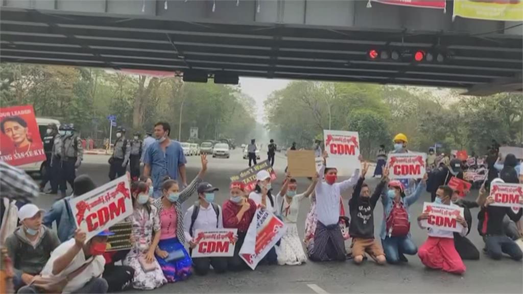 緬甸百萬人上街示威 政變來最大規模