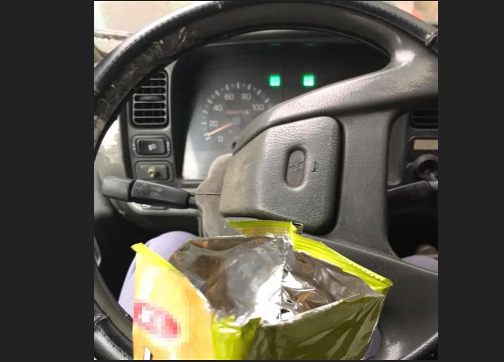 司機車廂內「吃洋芋片」慘遭拍照檢舉「沒戴口罩」萬人怒轟：正義魔人
