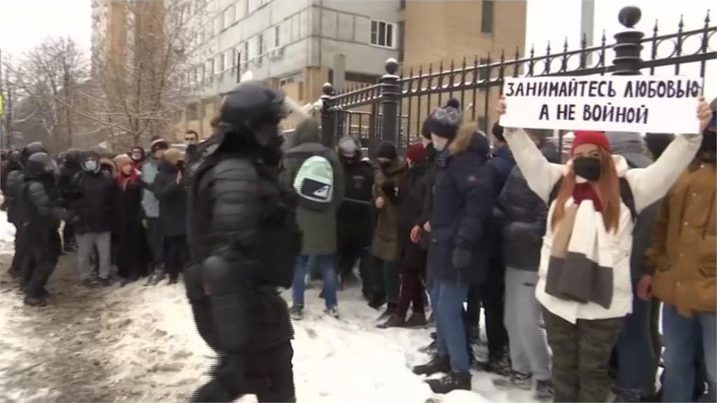 全球／聲援反對派納領袖瓦尼 俄國示威遍地開花