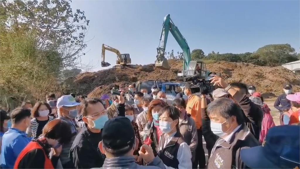 木屑回收廠悶燒兩週釀空污 中埔鄉鄉民抗議