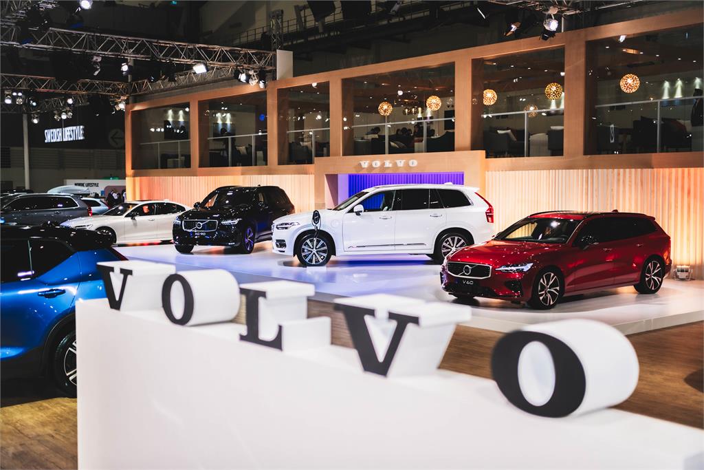 Volvo 宣布 新能源元年 啟動phev 車款最高降價52 萬 民視新聞網